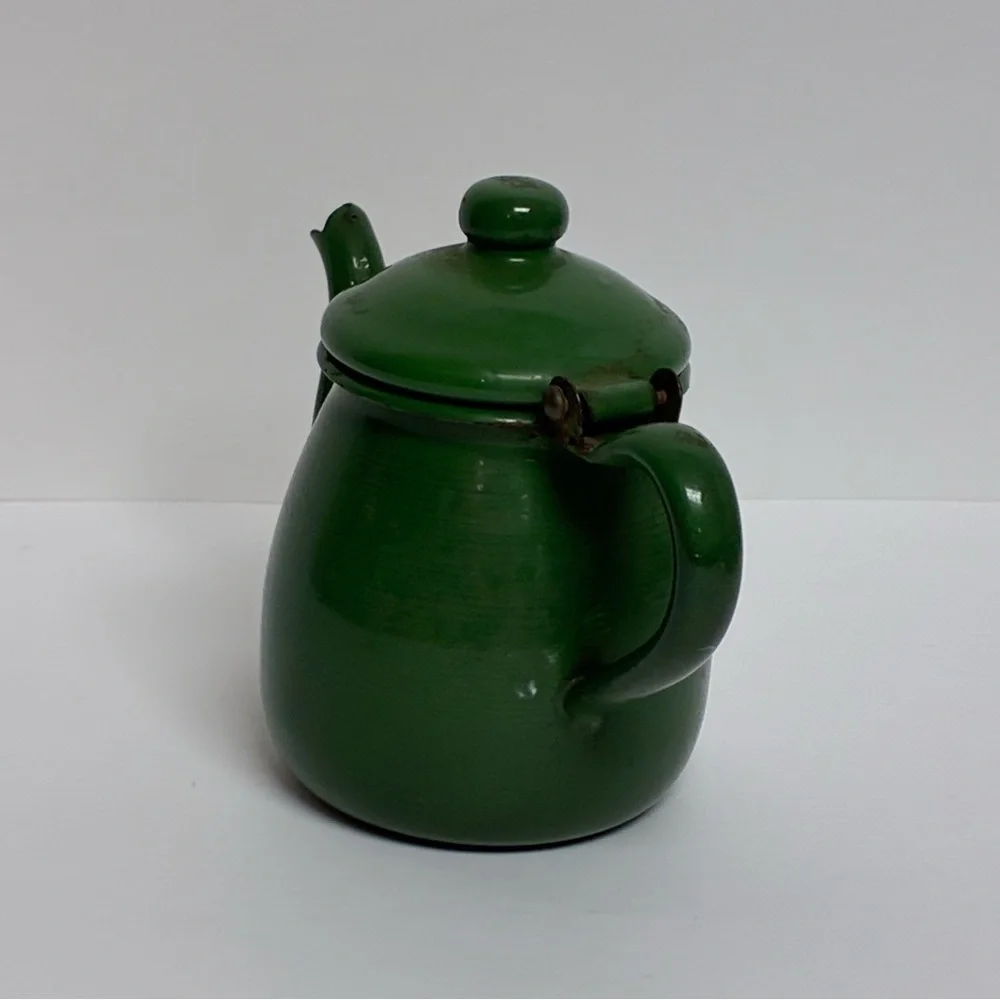 Teapot 4in X 5.5in Green Metal Hinged Vintage